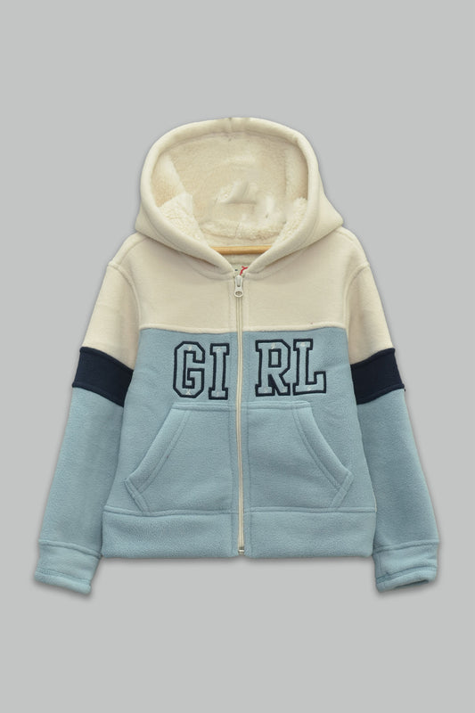 Sudadera sherpa niña bordada con manga larga, capucha ajustable, bolsas frontales y cierre