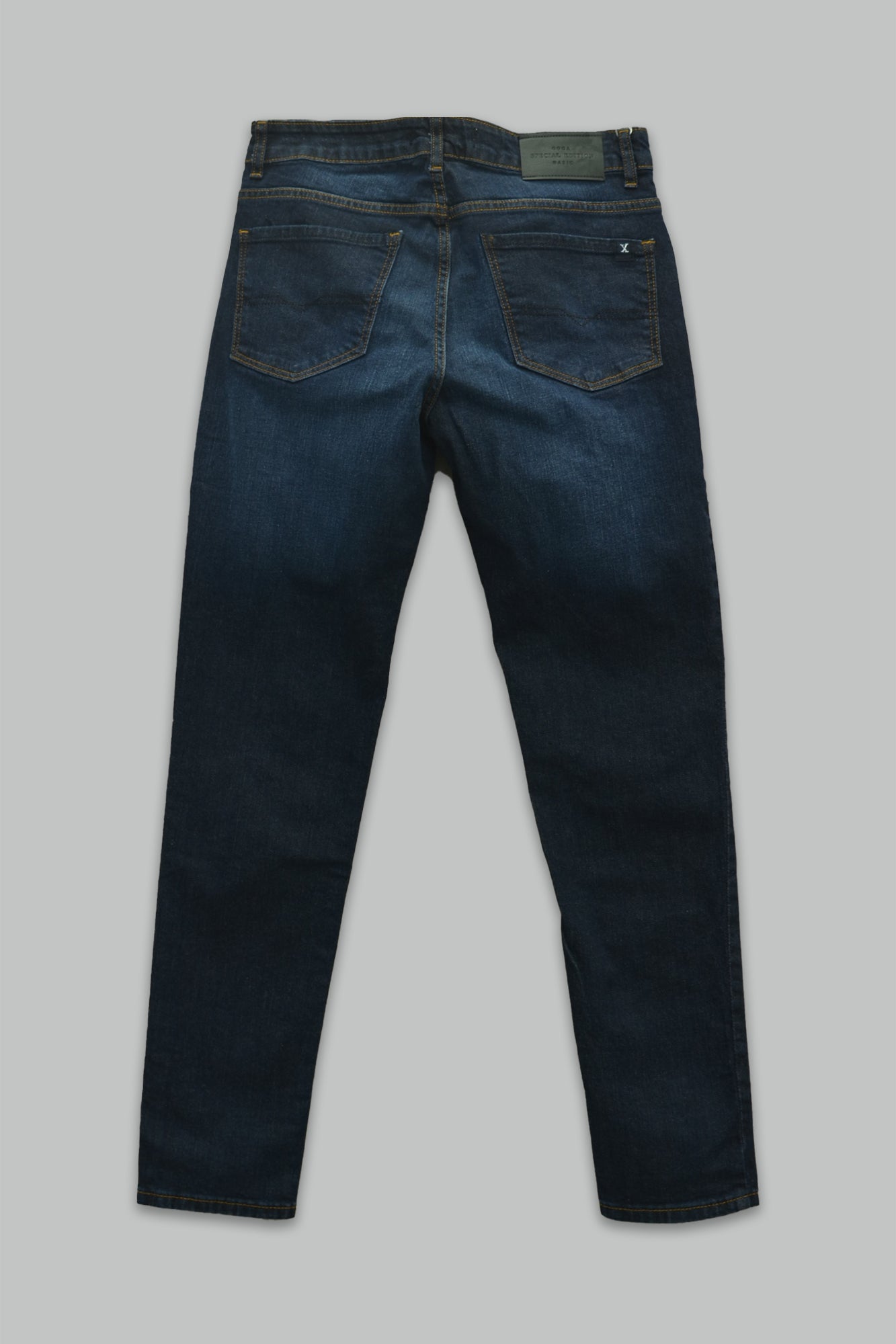 Pantalón de mezclilla slim fit  para hombre