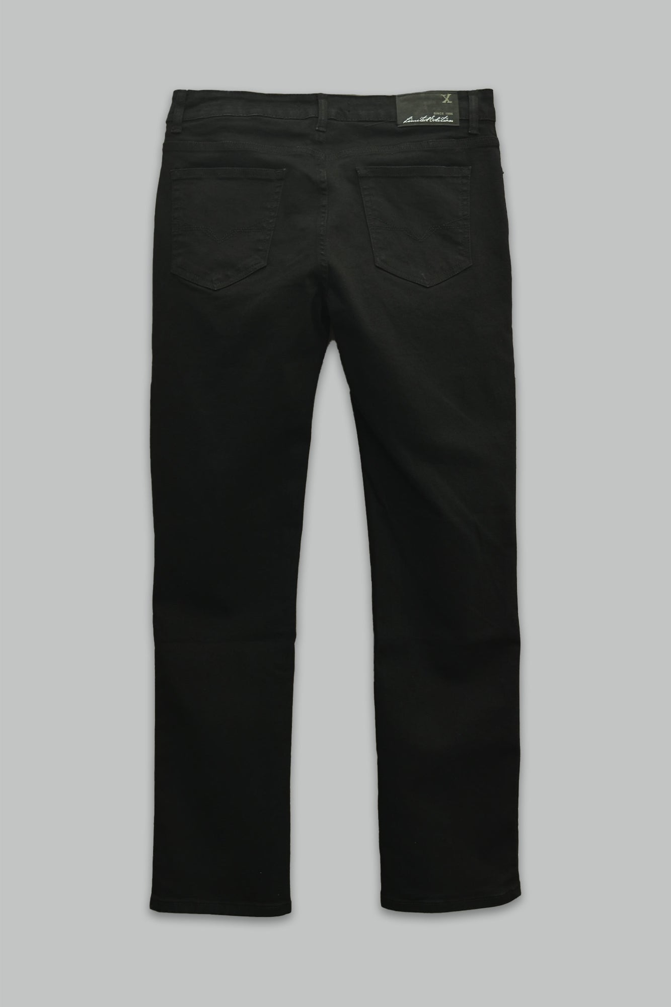 Pantalón Negro de mezclilla Regular Fit Stretch para hombre