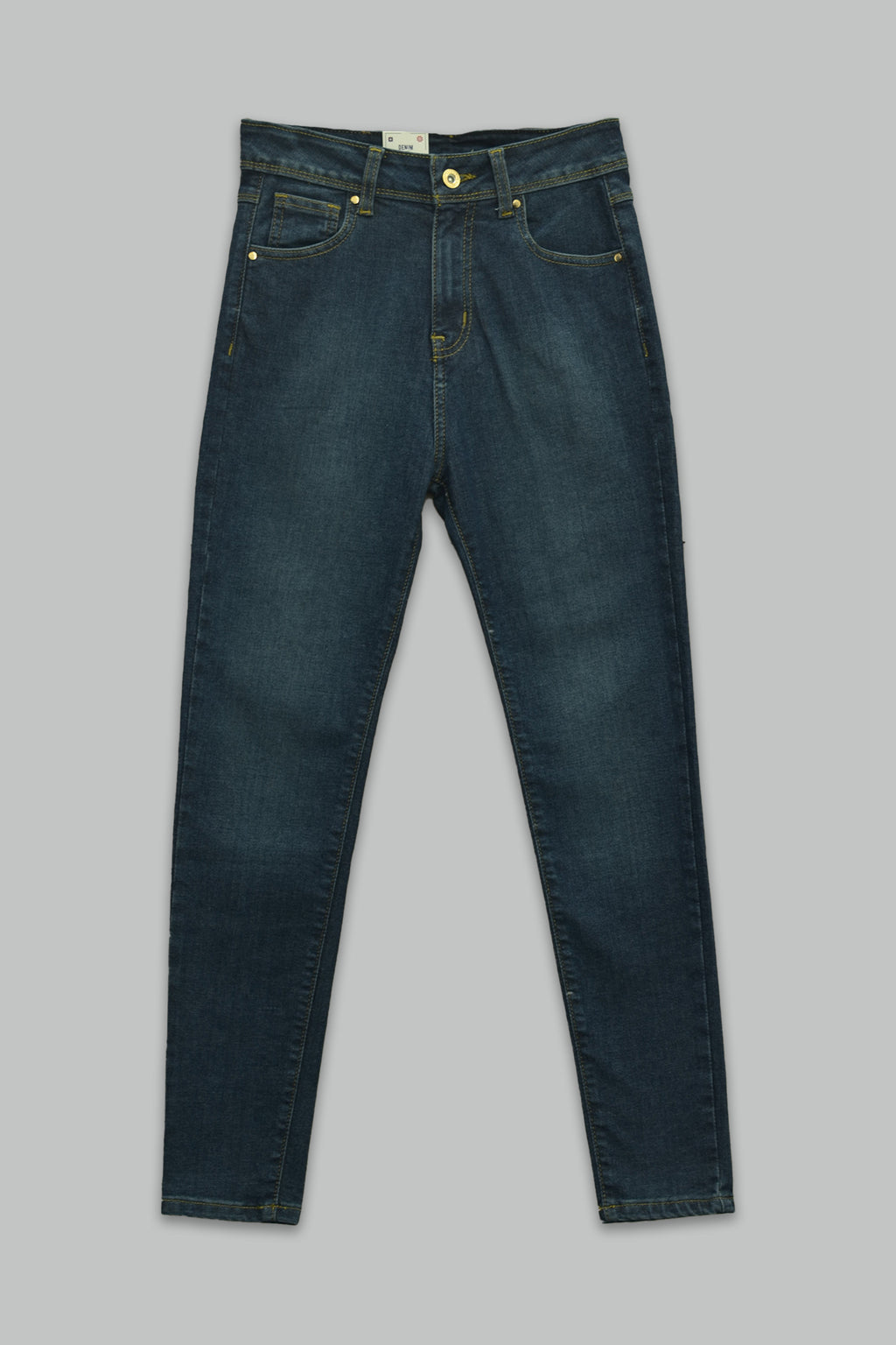 Jeans Mezclilla Corte Skinny Fit Lavado Oscuro Cinco Bolsillos