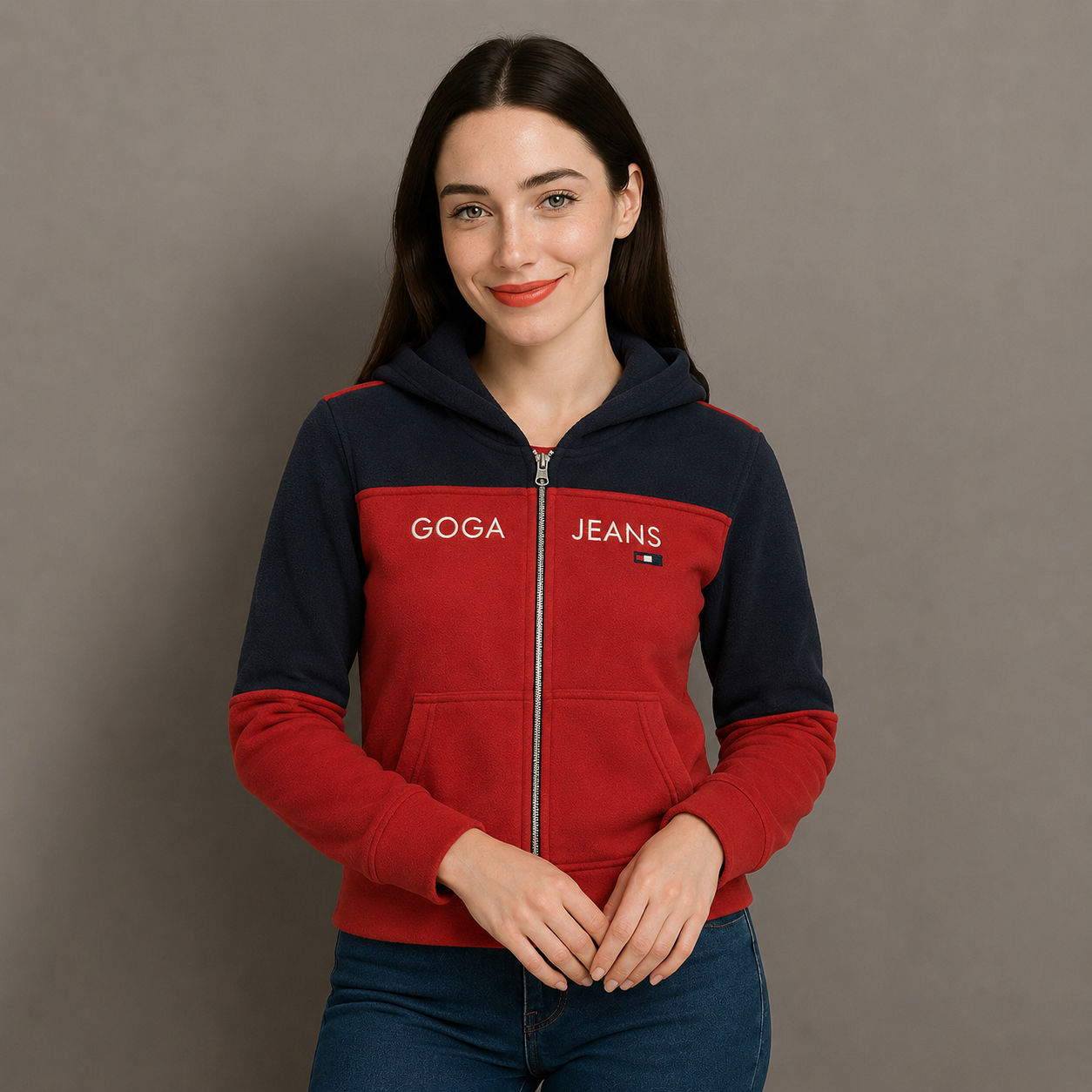 Sudadera polar para Mujer bordada, con manga larga, capucha,  bolsas frontales y cierre.
