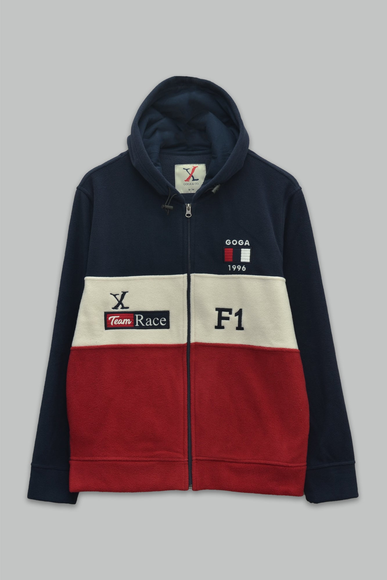 Sudadera polar para hombre, bordada con manga larga, bolsas frontales y cierre.