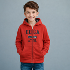 Sudadera polar para Niño bordada con manga larga, capucha ajustable, bolsas frontales y cierre.