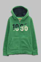 Sudadera polar para Niño bordada con manga larga, capucha ajustable, bolsas frontales y cierre.