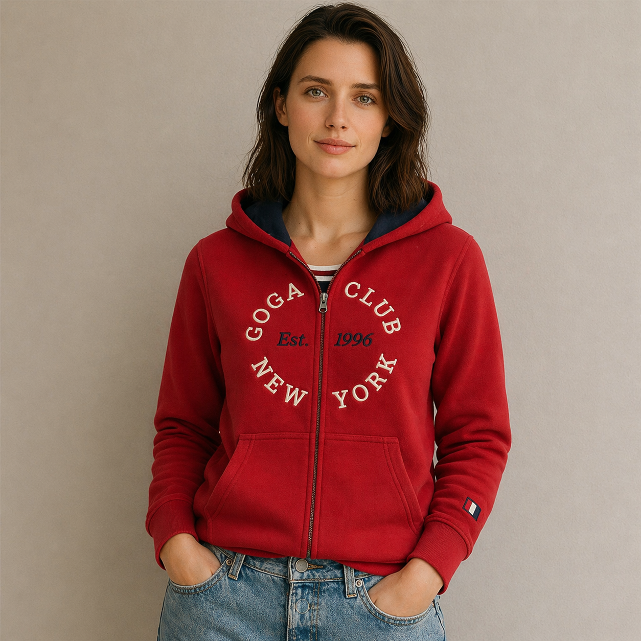 Sudadera polar para Mujer bordada, con manga larga, capucha,  bolsas frontales y cierre.