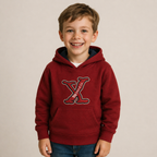 Sudadera polar bordada con manga larga, capucha ajustable, bolsa frontal.