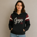 Sudadera polar Dama bordada con manga larga, capucha ajustable y bolsa frontal.