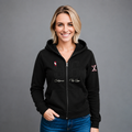 Sudadera polar para Mujer bordada, con manga larga y Cuello Alto. bolsas frontales y cierre.