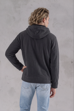 Sudadera sherpa para hombre, bordada, con capucha ajustable, bolsas frontales y cierre.