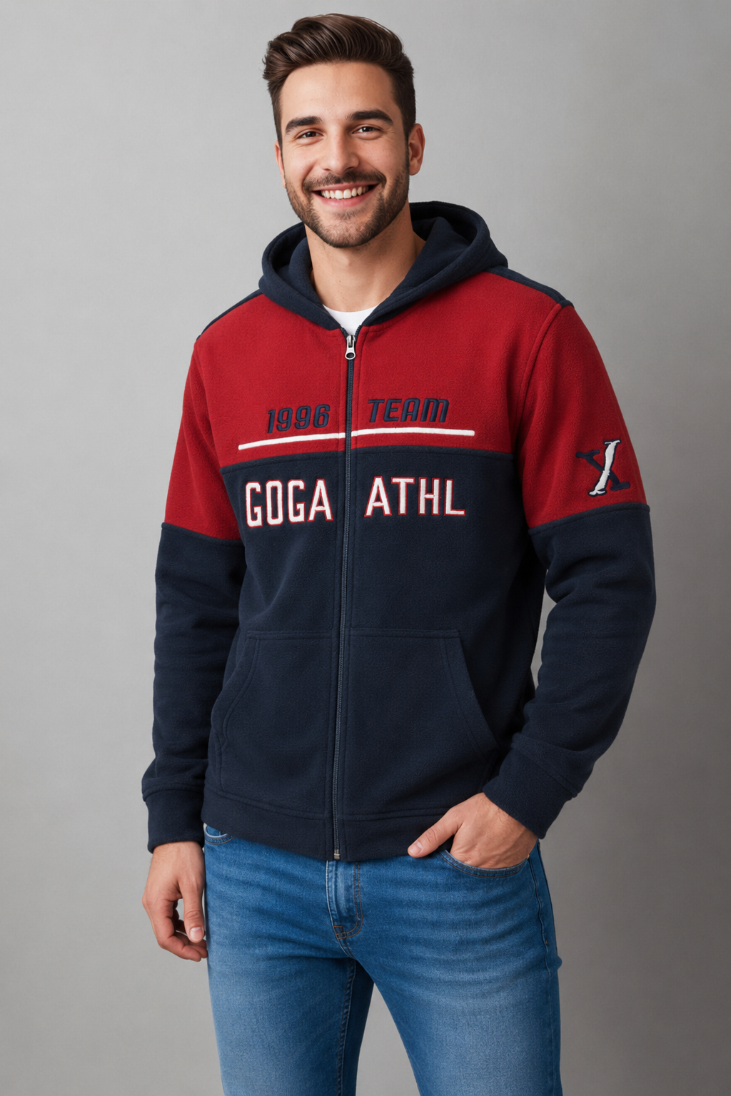 Sudadera polar para hombre, bordada con manga larga, bolsas frontales y cierre.