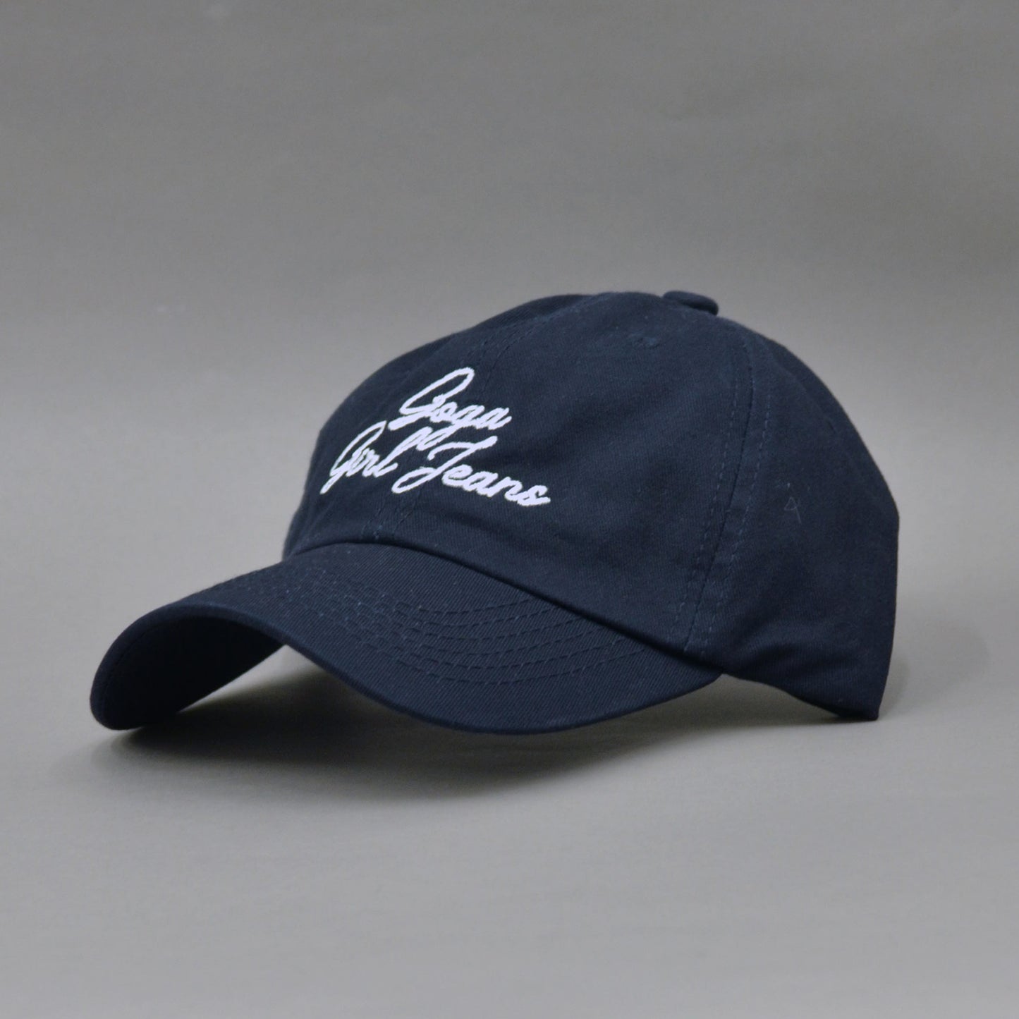 Gorra bordada para mujer