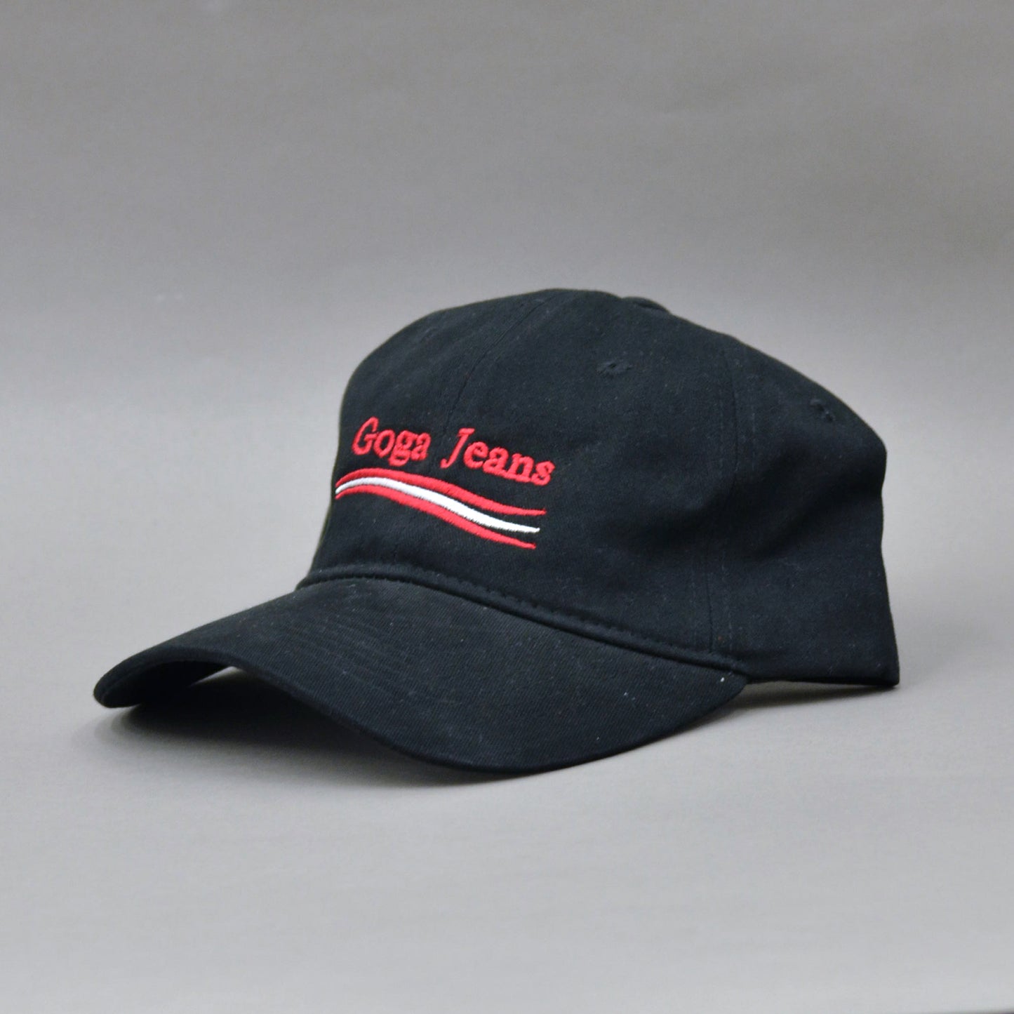 Gorra bordada para mujer