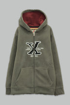 Sudadera polar para Niño bordada con manga larga, capucha ajustable, bolsas frontales y cierre.