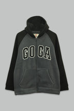 Sudadera sherpa para hombre, bordada, con capucha ajustable, bolsas frontales y cierre.