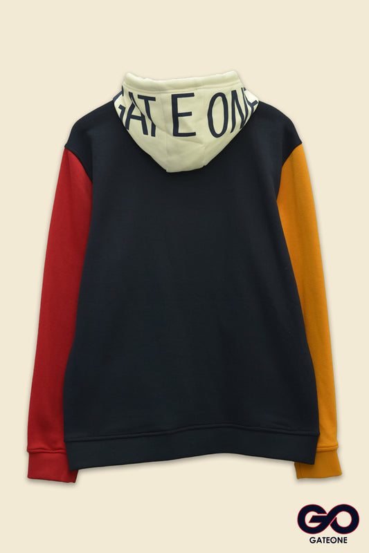 Sudadera para hombre, bolsas frontales y cierre.