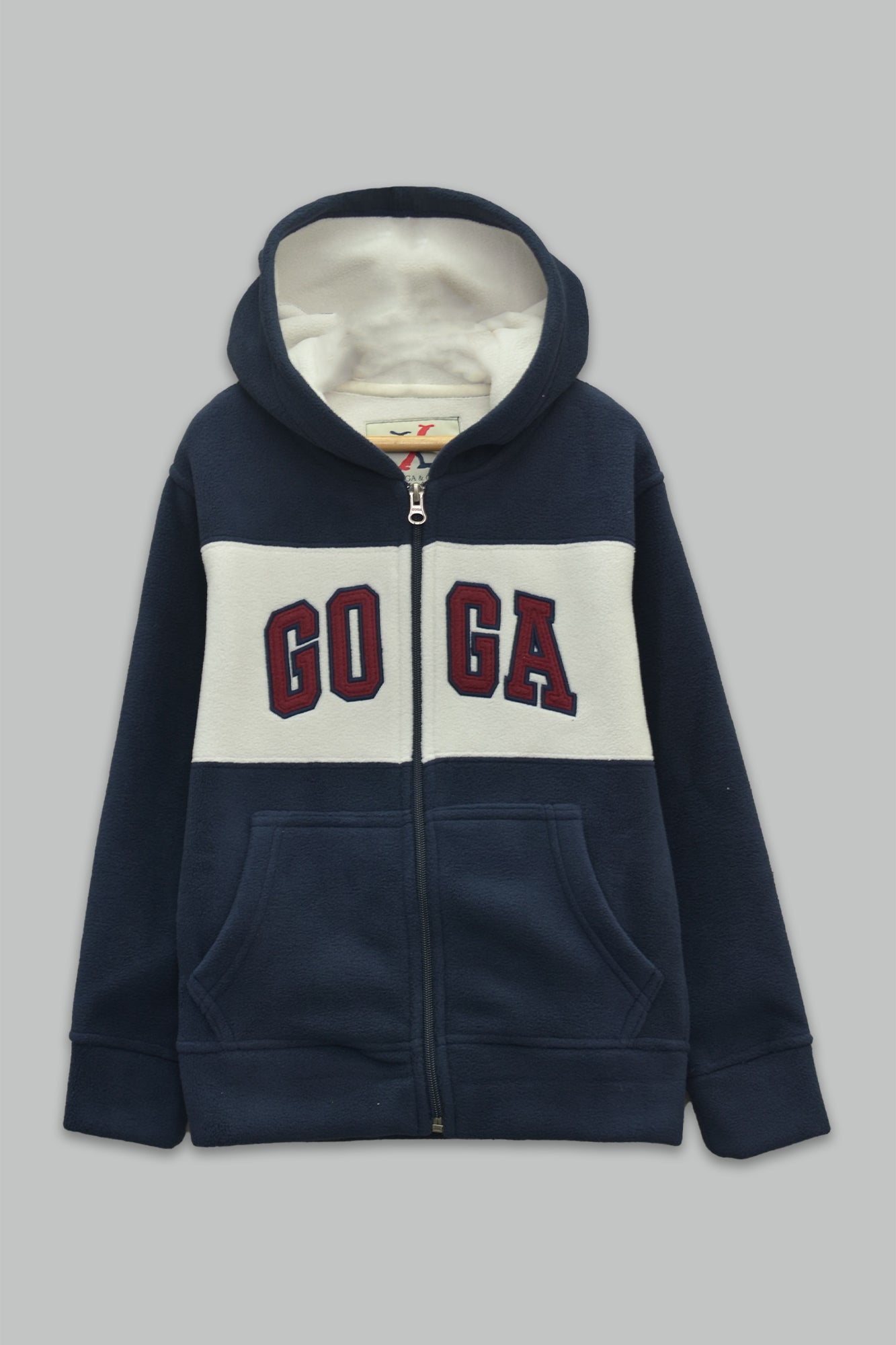 Sudadera felpa Niño bordada con manga larga, capucha ajustable, bolsas frontales y cierre.