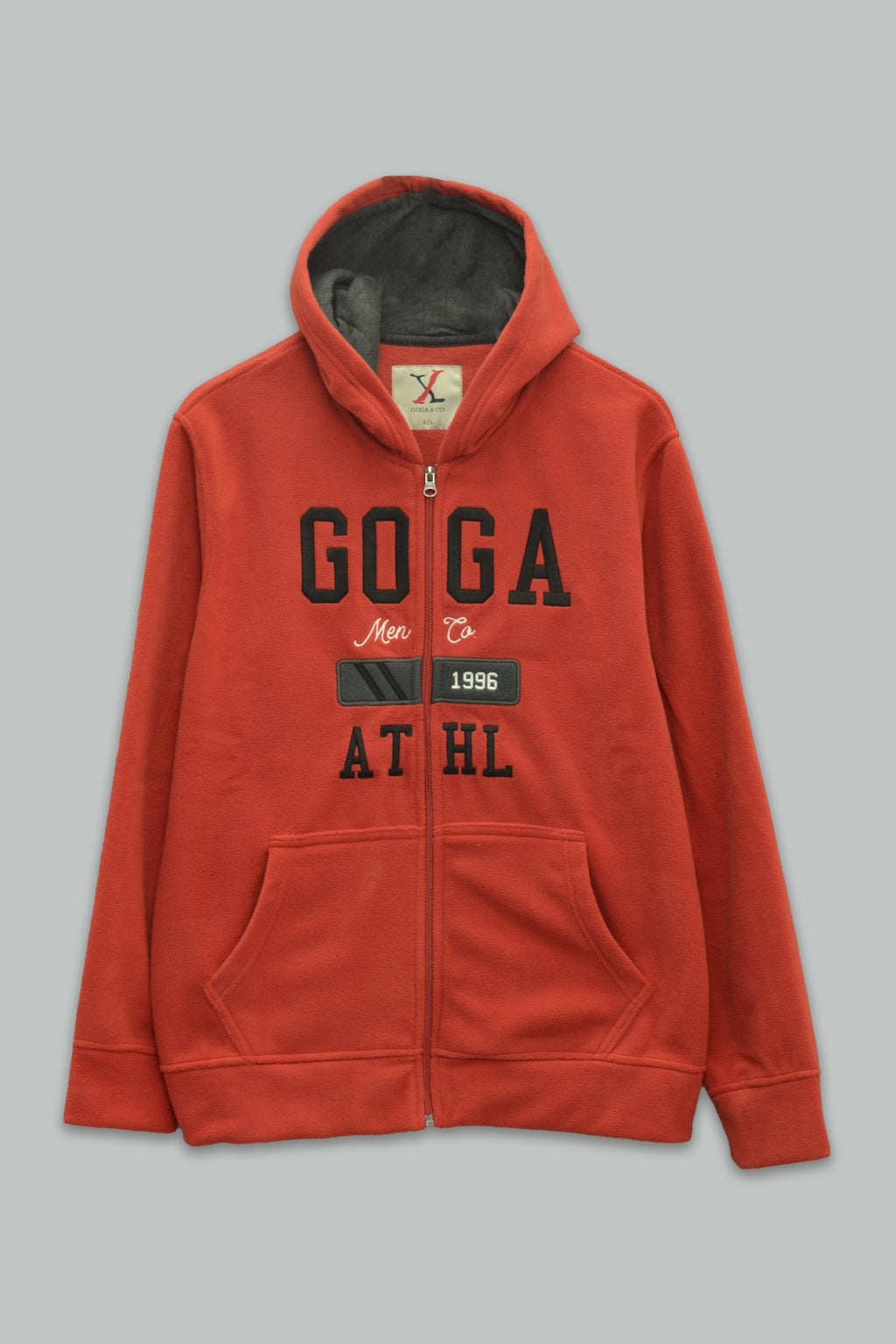 Sudadera polar para hombre, bordada con manga larga, bolsas frontales y cierre.