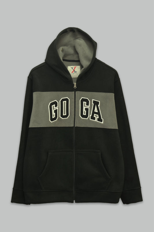 Sudadera polar para hombre, bordada con manga larga, bolsas frontales y cierre.