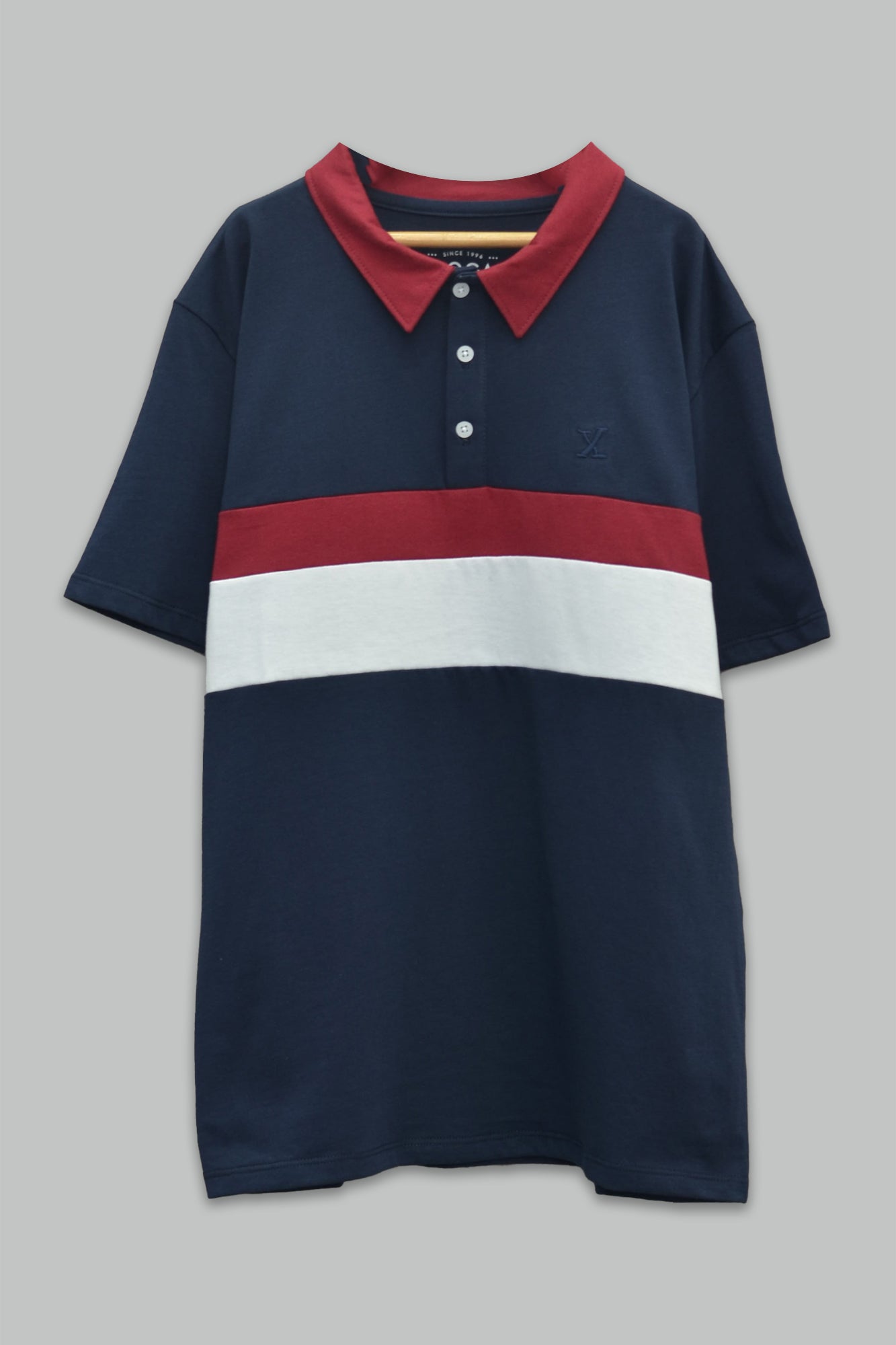 Playera Bordada Tipo Polo para niño